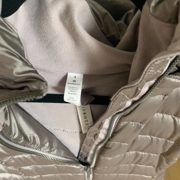 Lululemon pack it down vest - size 4 - shine lunar rock - Picture 4 of 4